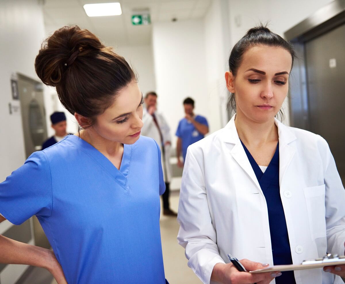 Earn real, hands-on experience while in school to prepare yourself best for career success. Medical Assistant Earning Professional Experience with Doctor