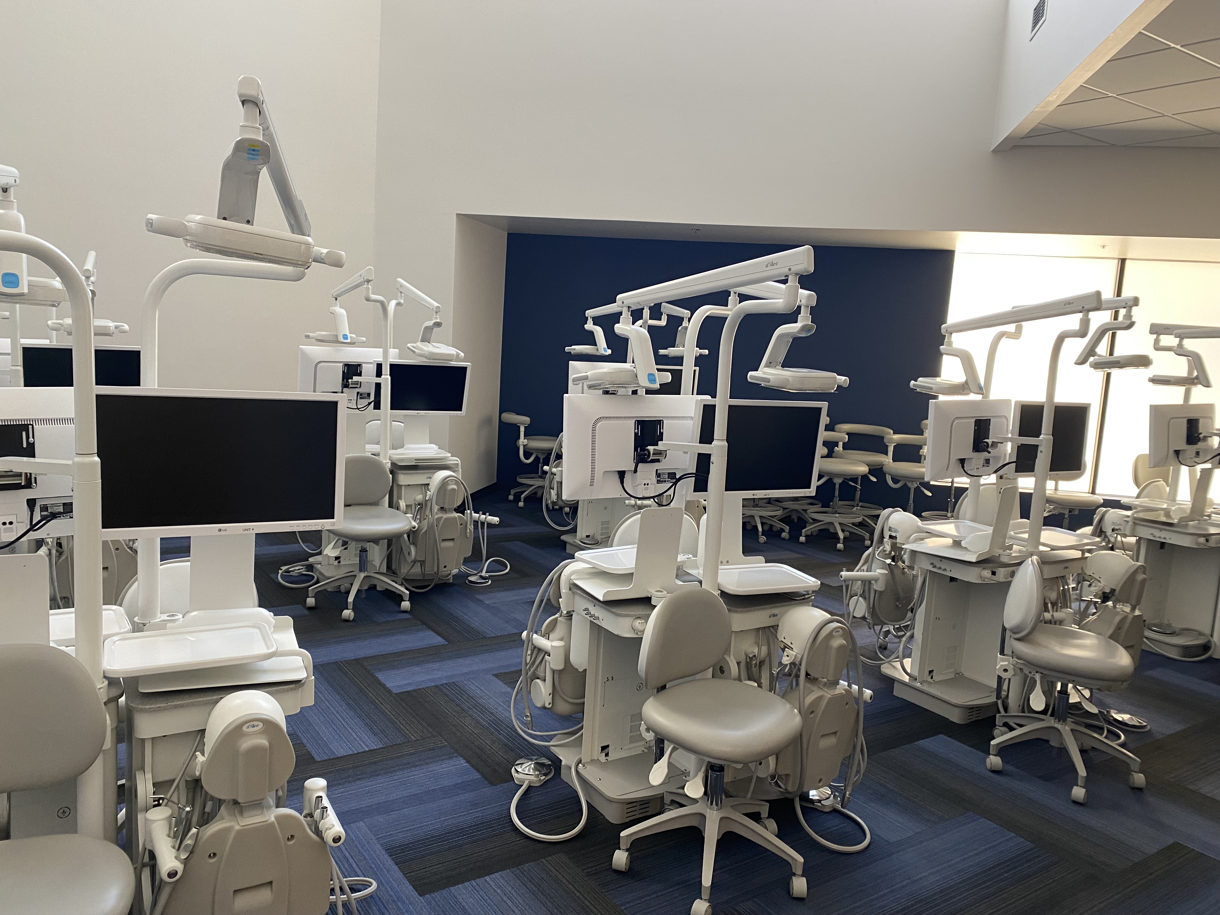 Dental SIM Lab Chairs