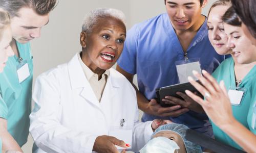 Nurse Instructor Who Went From RN to Nurse Educator Teaching Students 