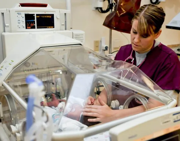How to Become a Certified NICU Nurse Step By Step