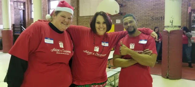 Herzing-Akron Brings Holiday Cheer to Local Elementary School