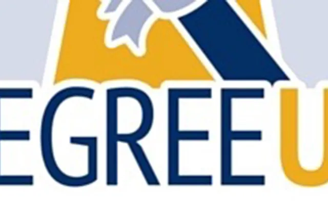 Helping Community and Technical College Students DEGREE UP