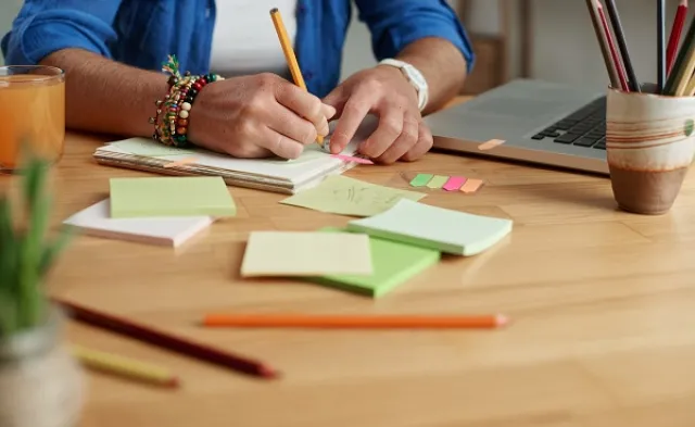 4 Essential Study Hacks for Every College Student 