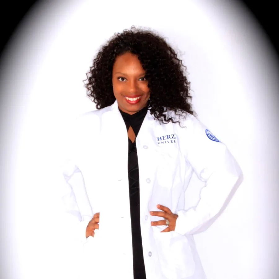 Kshawnda Frazier in lab coat
