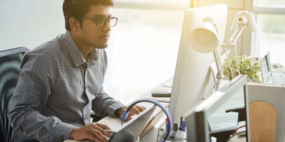 How to Go from Accountant to Data Analyst - Herzing University