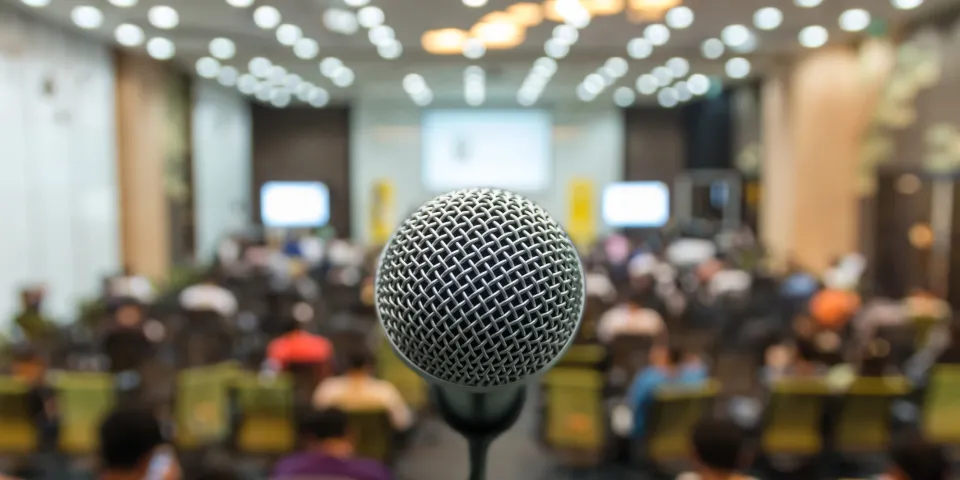 Confidence Boost: How Public Speaking Can Catapult Your Career