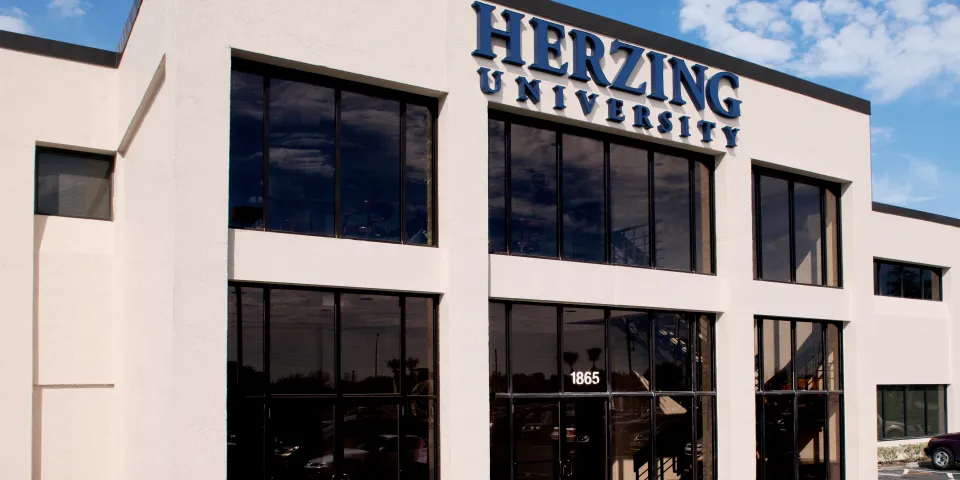 Picture of the Herzing Orlando campus