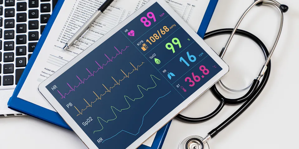3 Questions to Help You Choose Your Healthcare Degree