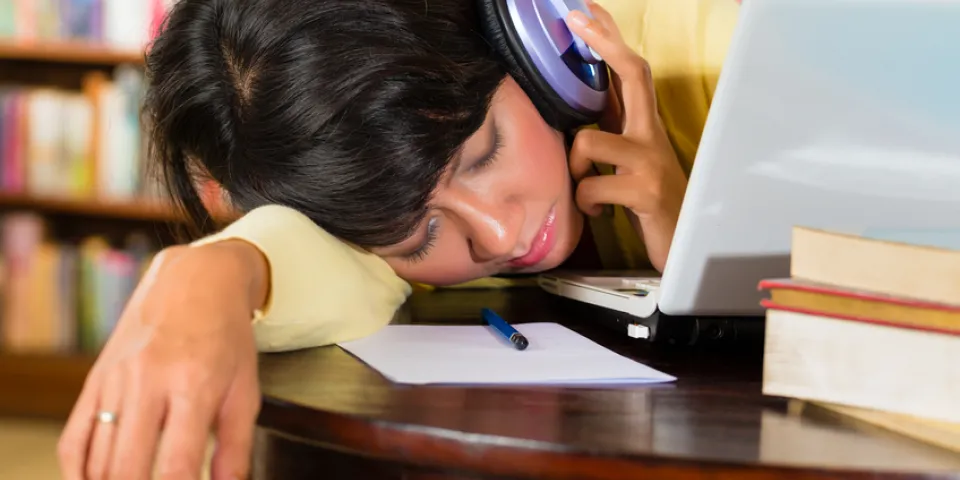 Four Tips for Staying Focused During Online Research