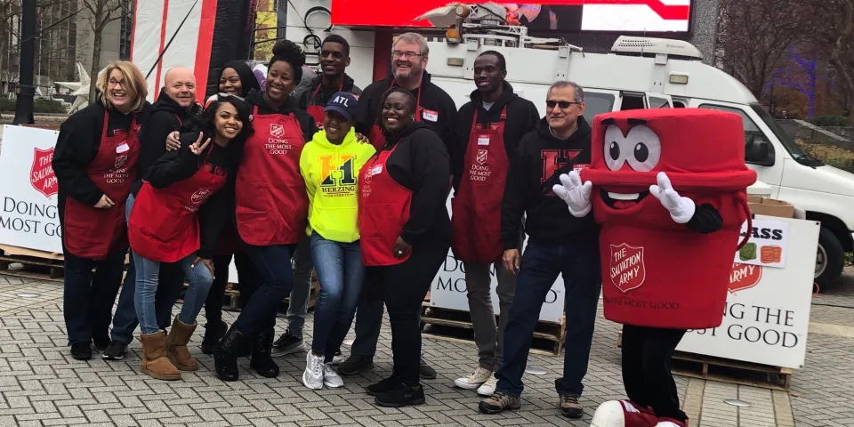 Herzing University-Atlanta Collects 1,700 Canned Goods for Holiday Can-A-Thon