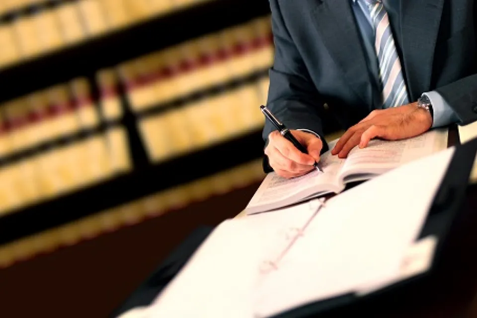 What Does a Paralegal Do?