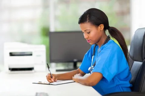 Why Should You Become a Medical Assistant?